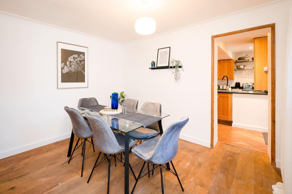 3 Bedroom Home Close To Town Centre With Wifi & Garden Royal Tunbridge Wells Kültér fotó