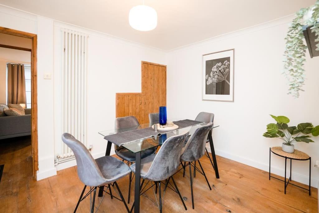 3 Bedroom Home Close To Town Centre With Wifi & Garden Royal Tunbridge Wells Kültér fotó