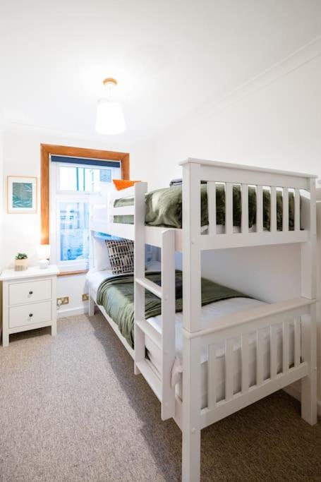3 Bedroom Home Close To Town Centre With Wifi & Garden Royal Tunbridge Wells Kültér fotó