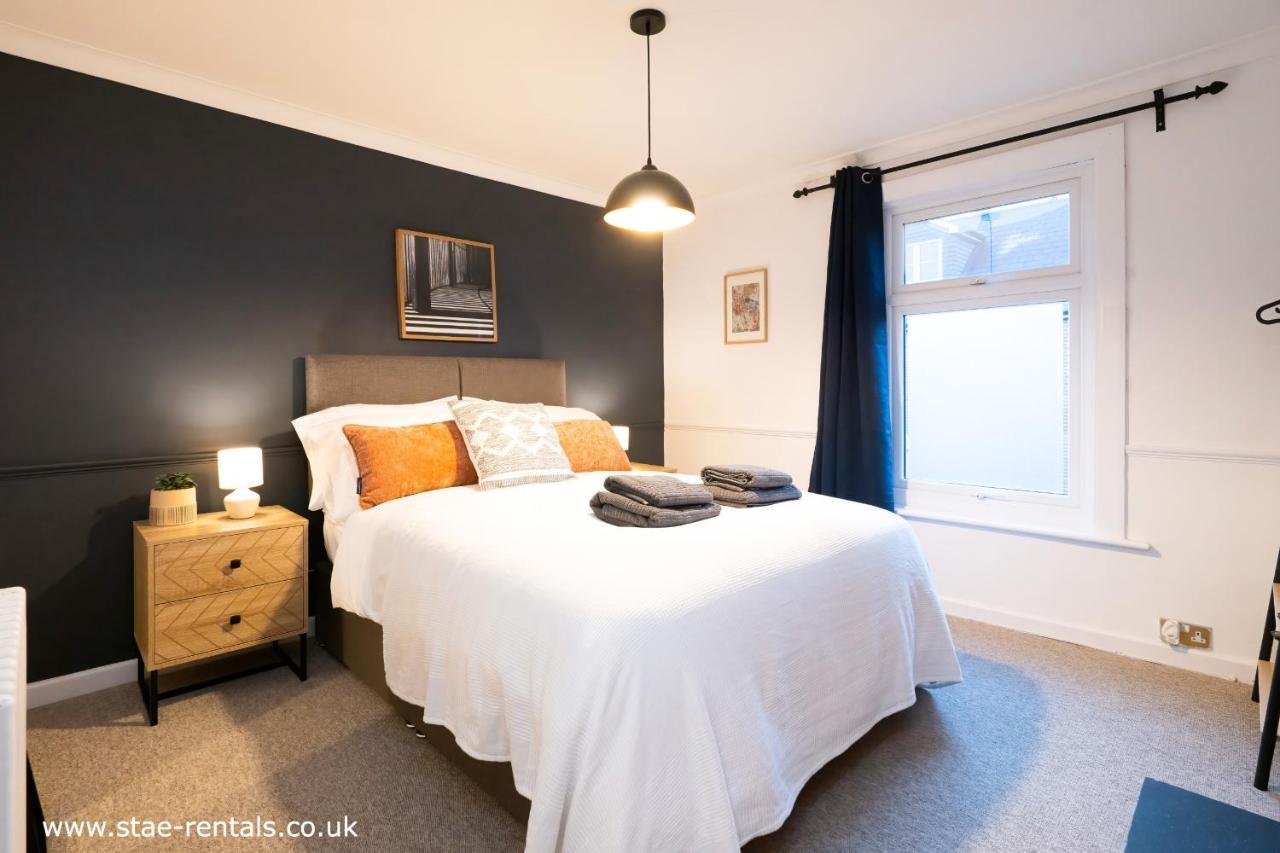 3 Bedroom Home Close To Town Centre With Wifi & Garden Royal Tunbridge Wells Kültér fotó